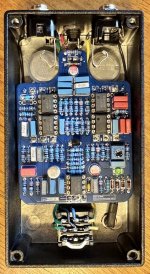 Rockman_Acoustic_Guitar_Pedal_Guts2.jpg