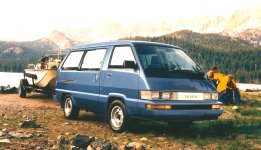 1986_Toyota_Passenger_Van_03.jpg