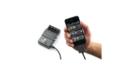 iSTOMP connected to phone.webp