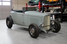 1932-Ford-High-Boy-Roadster-grey.jpg