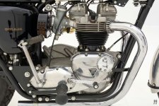 1966_Triumph_T120TT_Bonneville_Engine.jpeg