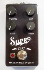 Supro Fuzz -002.jpg
