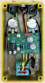 GrungeBob_Fuzz_2-Knob_July-2026_Guts_01.jpg