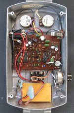 Roland AP-2 Phase II innards 02.jpg