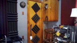 Studio_04_Glow2_ContCol.jpg