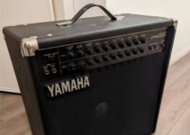 Screenshot 2024-09-29 at 15-22-22 ≥ Yamaha VR5000 — Versterkers Bas en Gitaar — Marktplaats.png